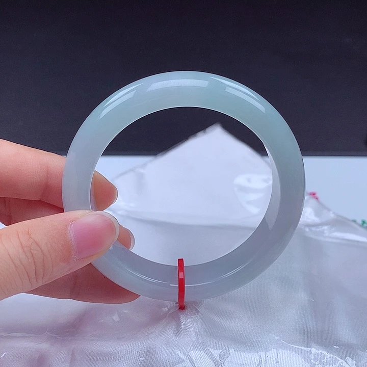 翡翠手镯未镶嵌手镯001667