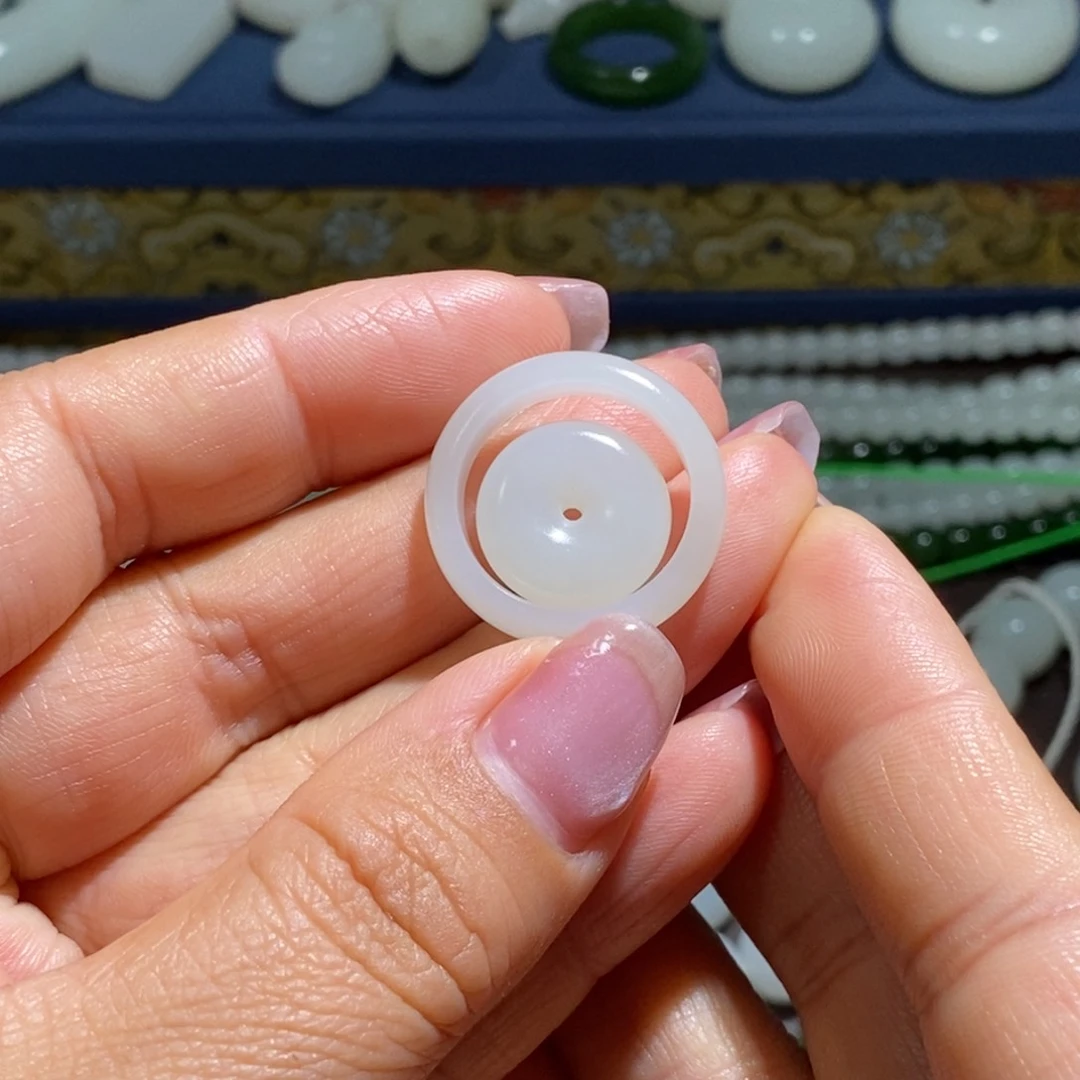 和田玉手链未镶嵌米****锡