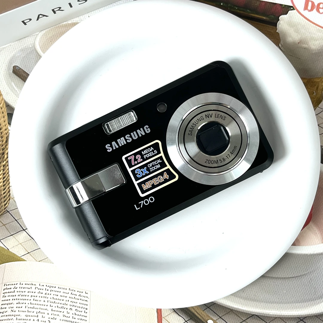 9新 Samsung/三星 L700黑色 720w像素5倍变焦二手no退no换