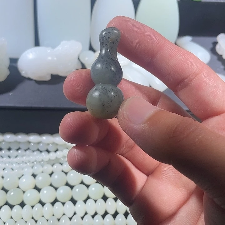 和田玉未镶嵌挂件葫芦