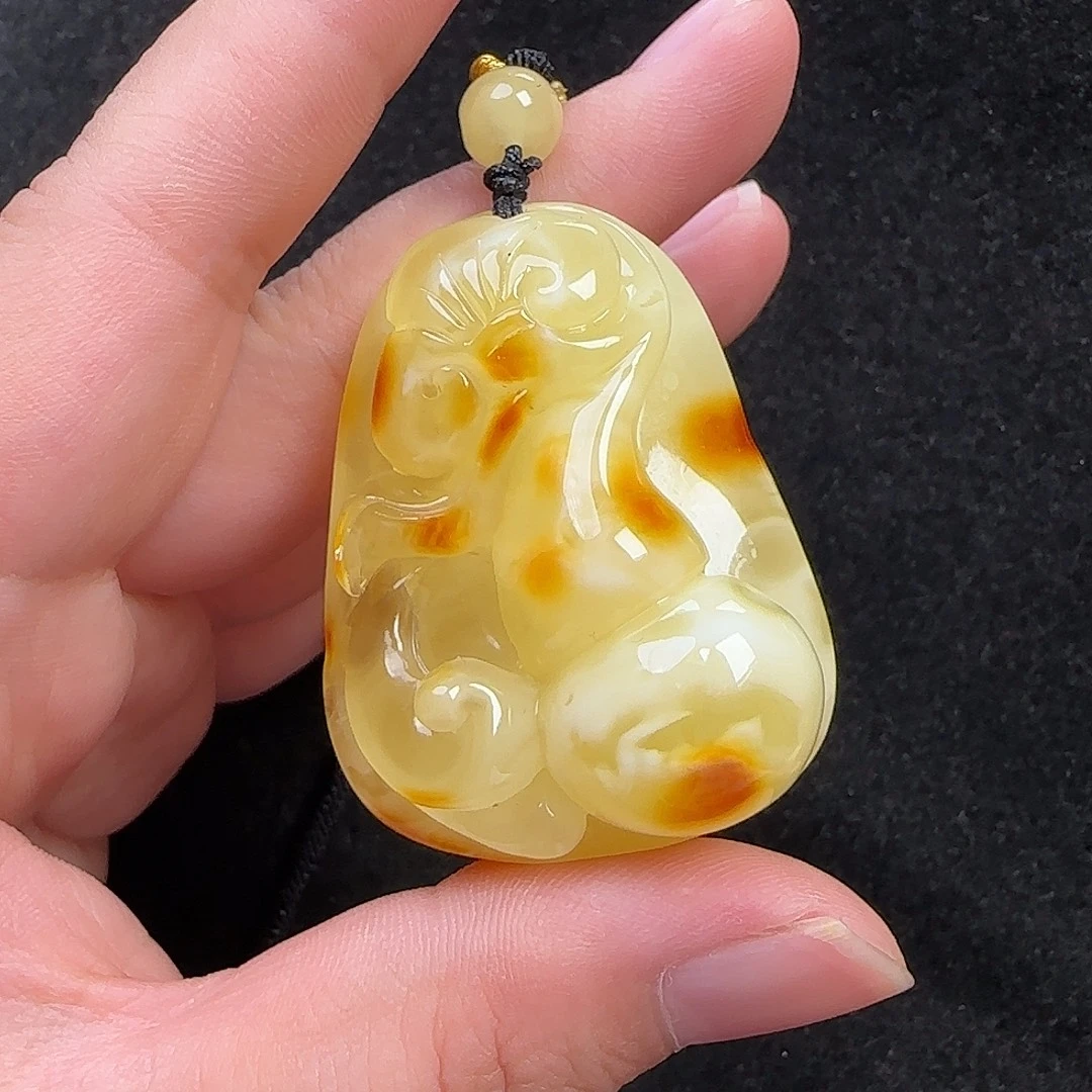 蜜蜡未镶嵌珠宝奇石
