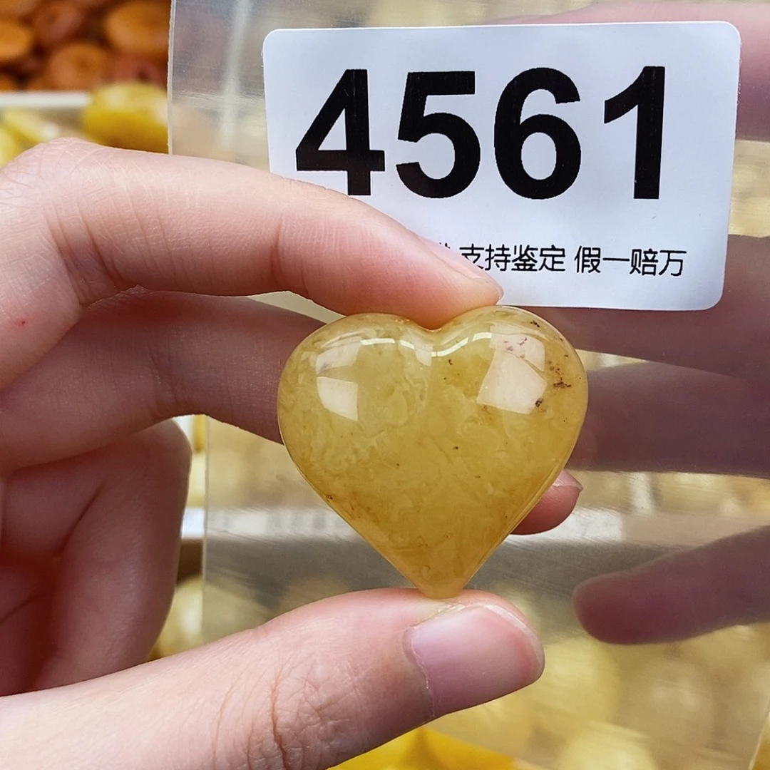 蜜蜡未镶嵌珠宝奇石30
