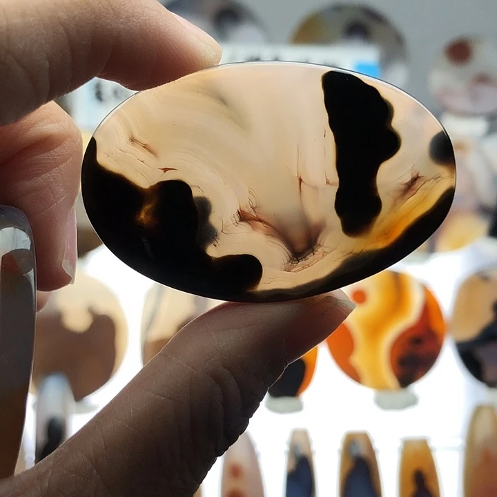 玛瑙/玉髓未镶嵌珠宝半成品39