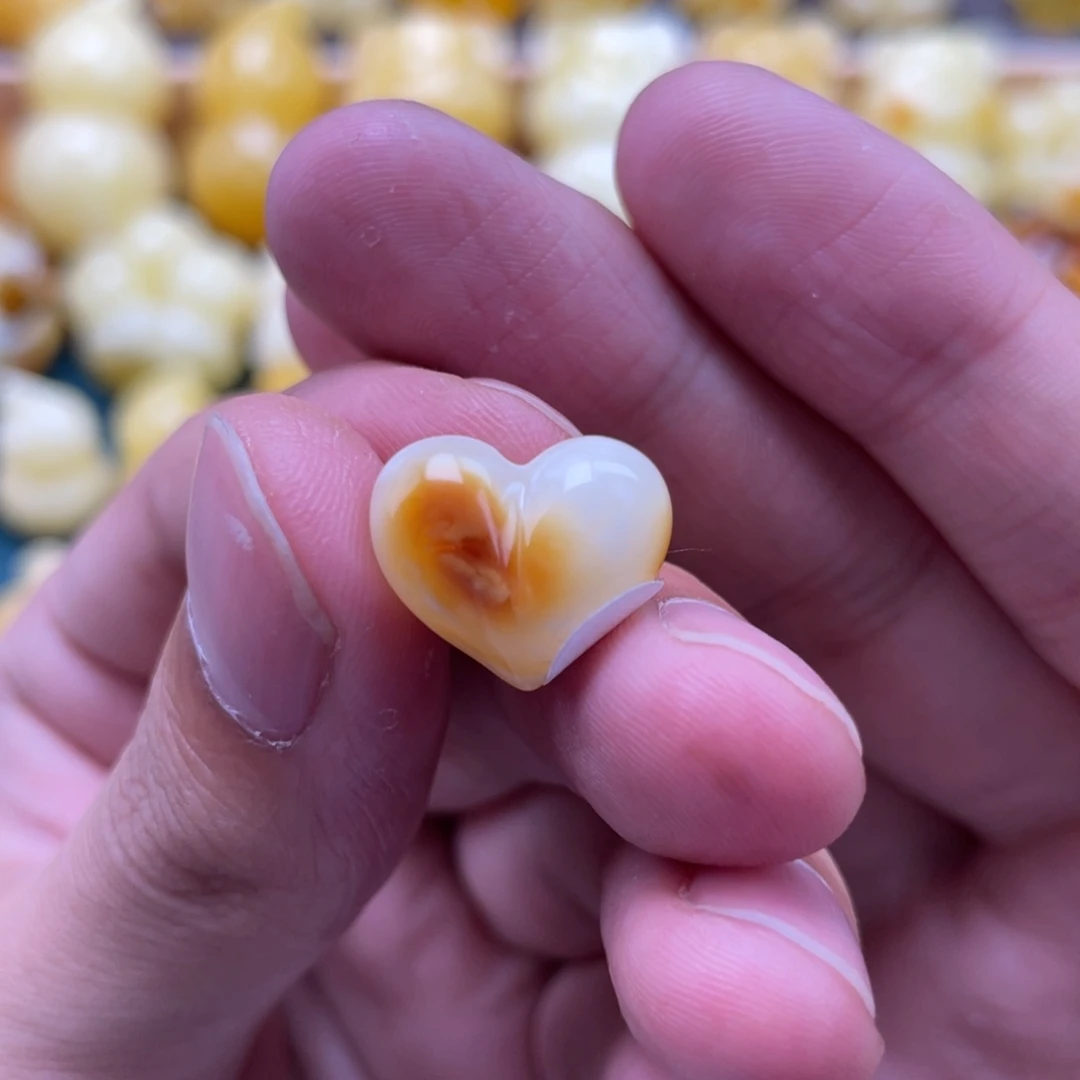 琥珀未镶嵌裸石蜜蜡