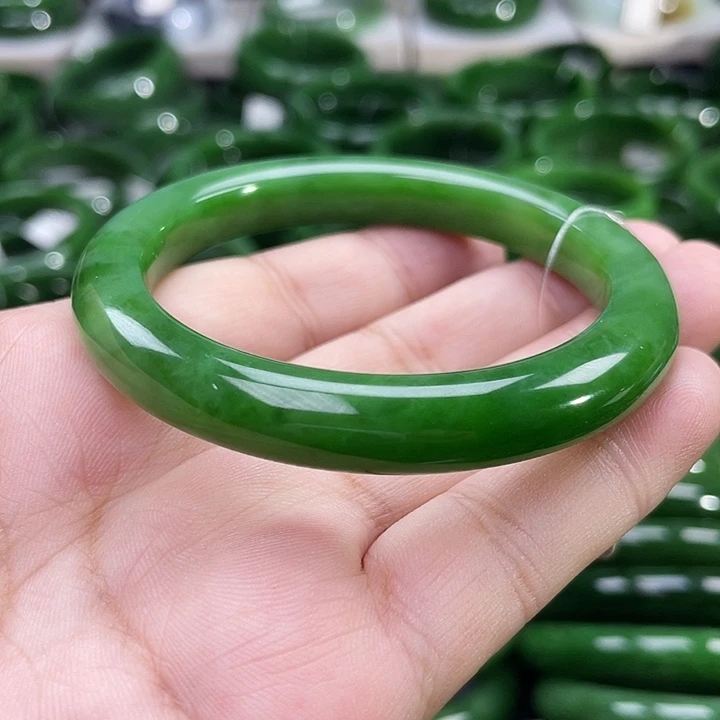 未镶嵌手镯和田玉（碧玉）