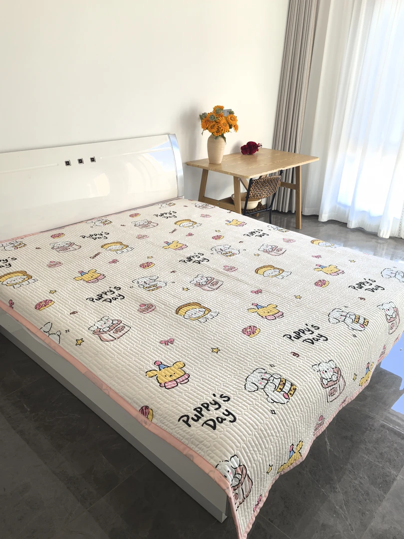 【面包狗狗】四季多功能加厚床盖