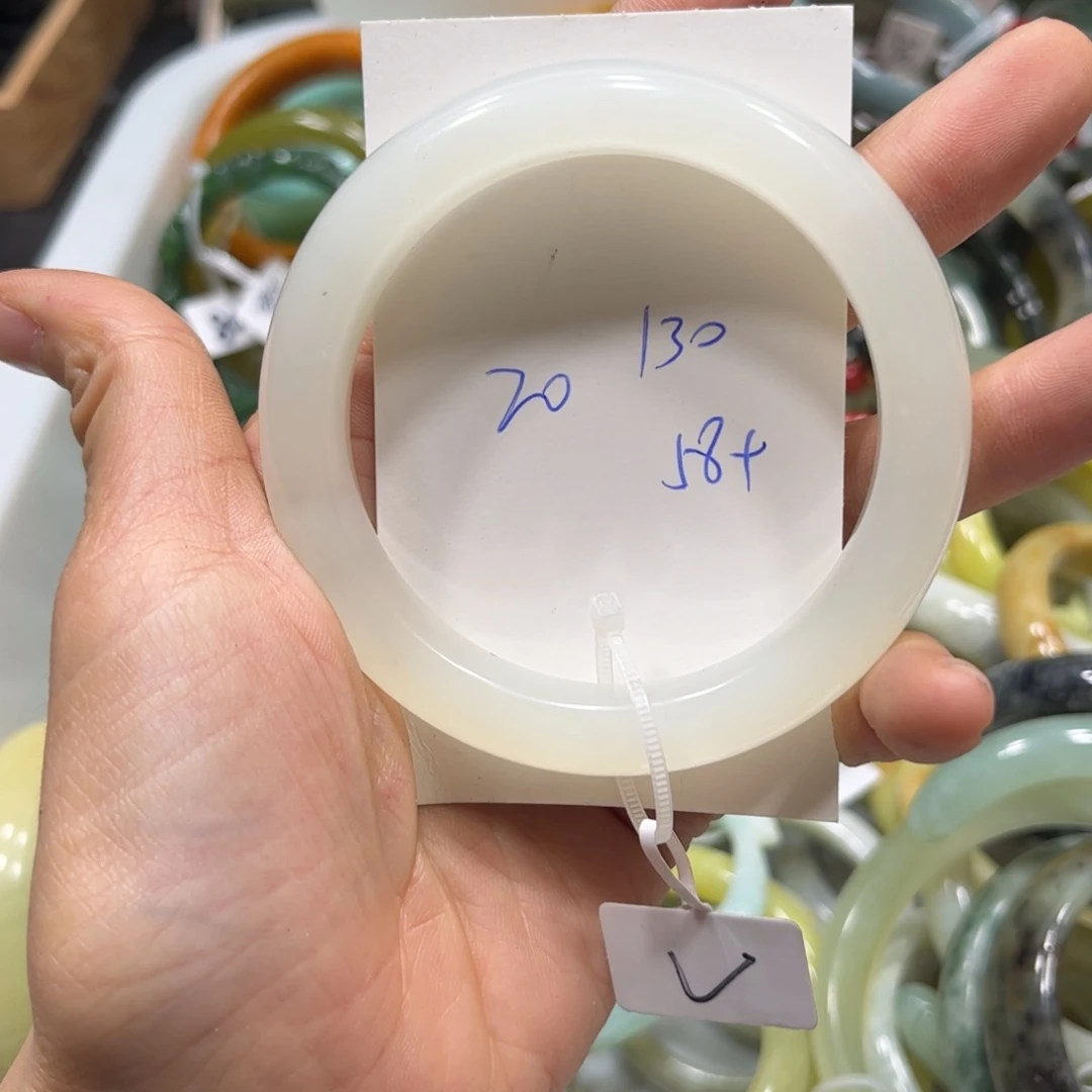 蛇纹石玉手镯未镶嵌果****