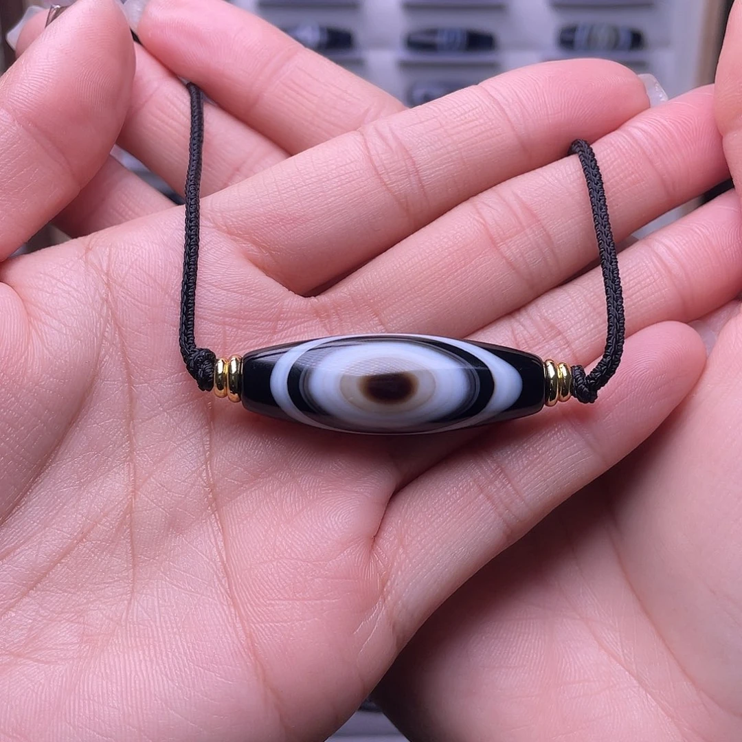 长***南玛瑙/玉髓未镶嵌颈饰