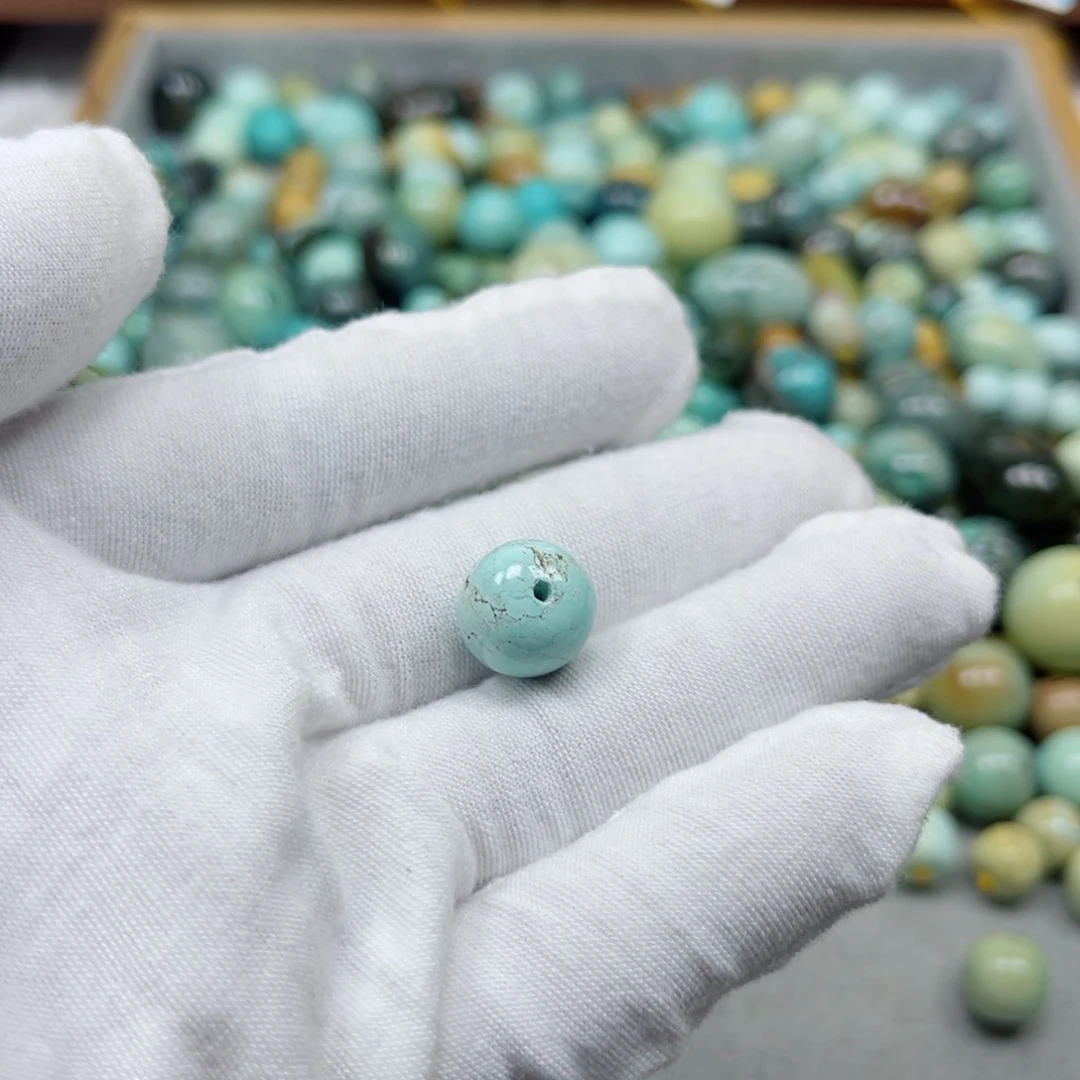 绿松石未镶嵌挂件