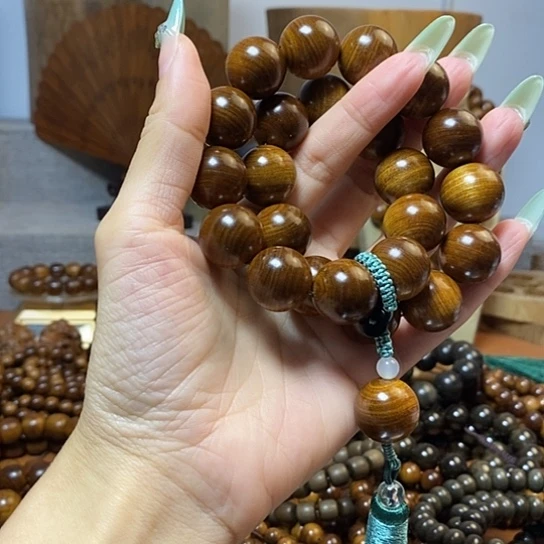 老山檀香黑肉沉水1.8手持