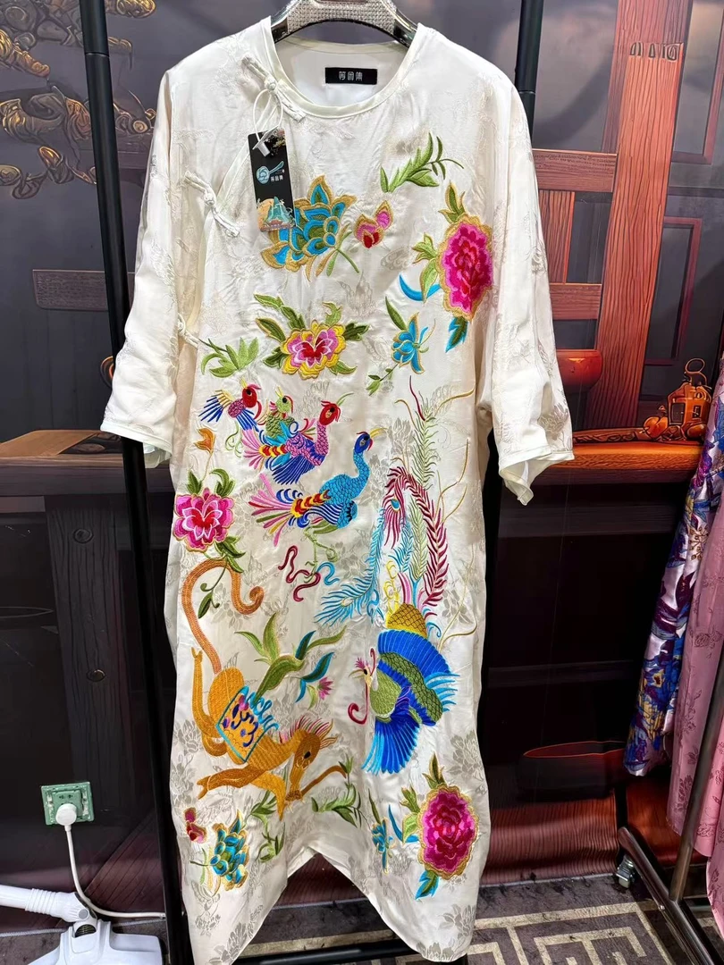 等闲集原创设计白月光凤马图刺绣连衣裙袍子