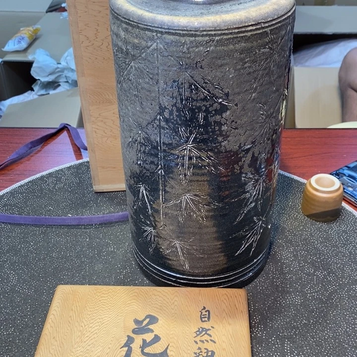 闪***电陶瓷艺术品制作工艺品