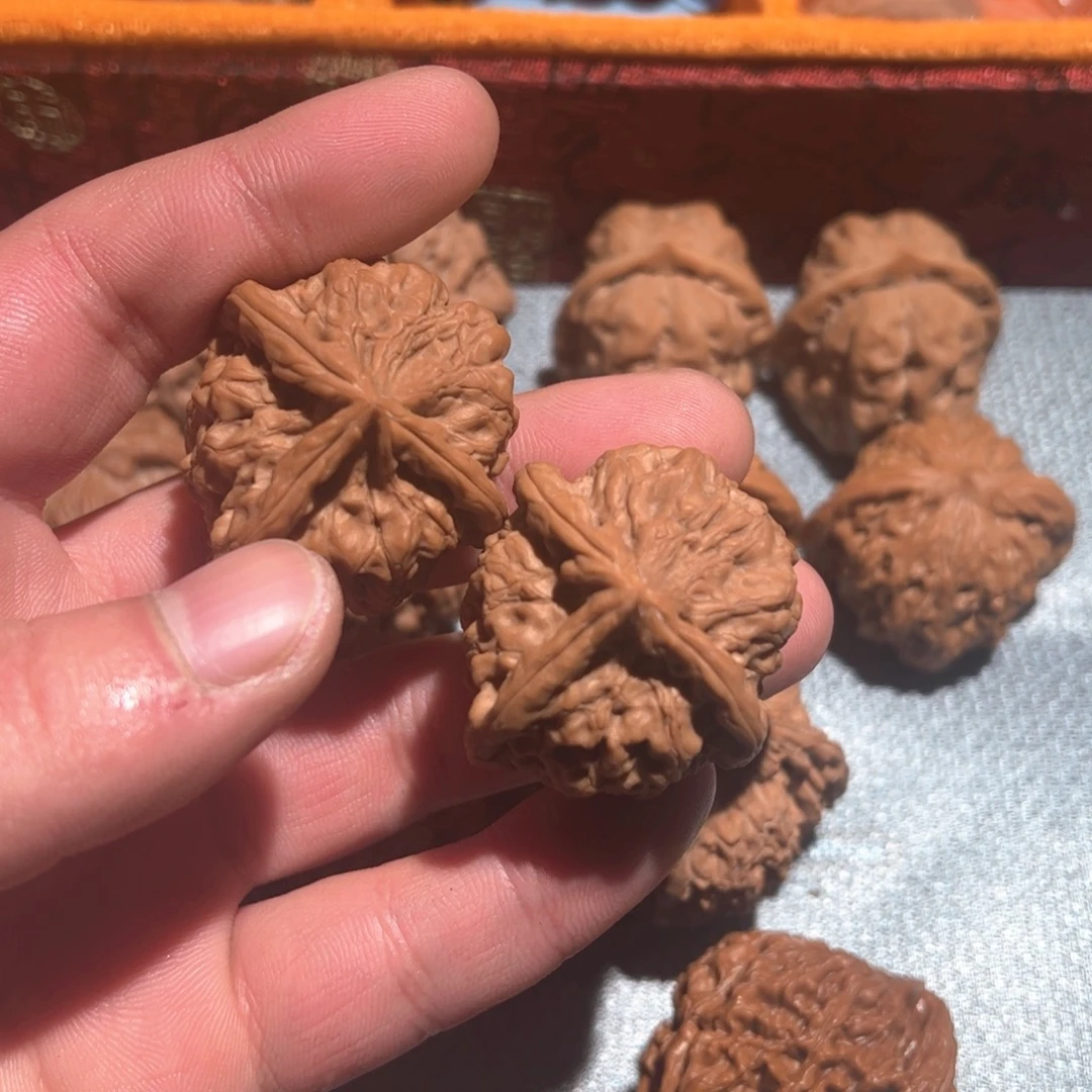 文玩核桃吊坠玉3。 40尺