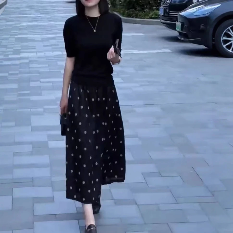 2025夏季法式简约圆领短袖T恤宽松显瘦高腰波点半身裙时尚洋气女