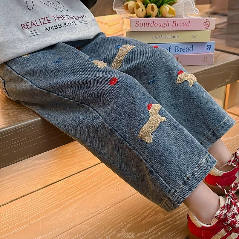 女童卡通刺绣腊肠小狗牛仔裤2025春秋款女宝宝时髦百搭休闲阔腿裤