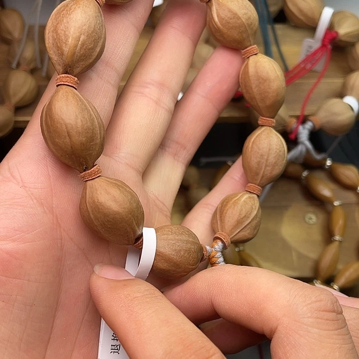 刘***奎手串/手链橄榄核1826梅林铁核
