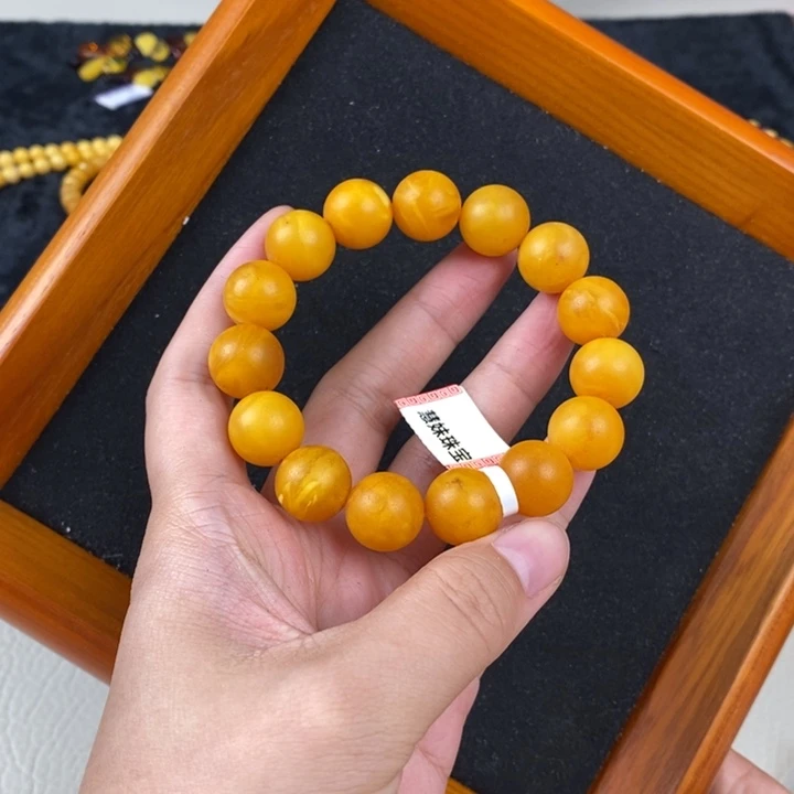 未镶嵌蜜蜡珠宝奇石