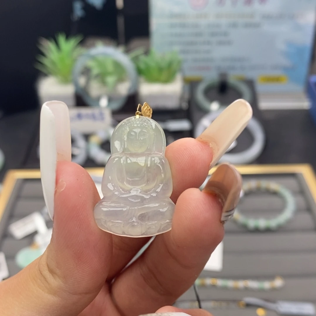 【闪购商品】颈饰18K金镶嵌翡翠