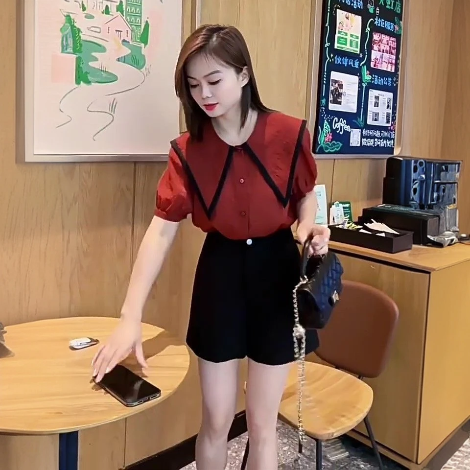 时尚洋气撞色娃娃领短袖衬衫女夏季新款气质减龄设计百搭显瘦上衣