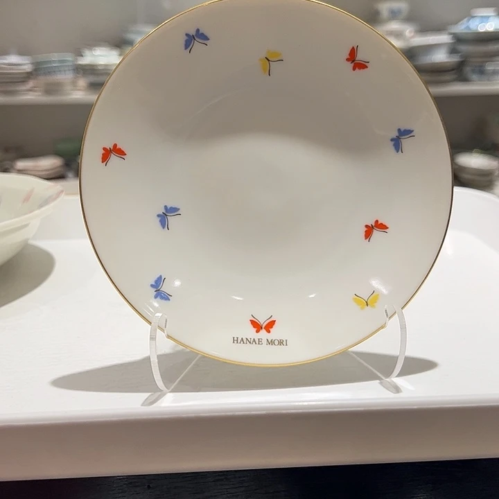 花***心瓷蝴蝶小盘子1个巨美漏出