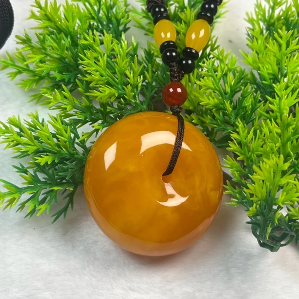 W104古巴新蜜蜜糖红大平安扣毛衣链