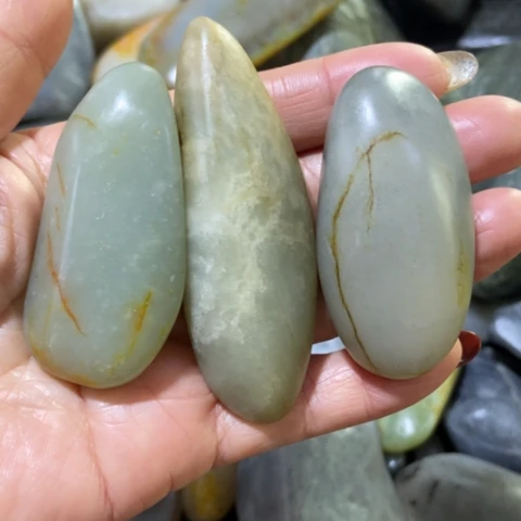 A***g和田玉（糖玉）未镶嵌挂件