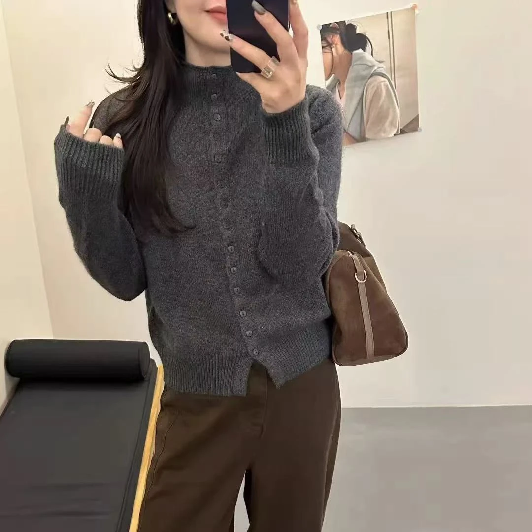 温柔风高领单排扣软糯毛衣外套女秋冬季韩系ins外穿针织开衫上衣