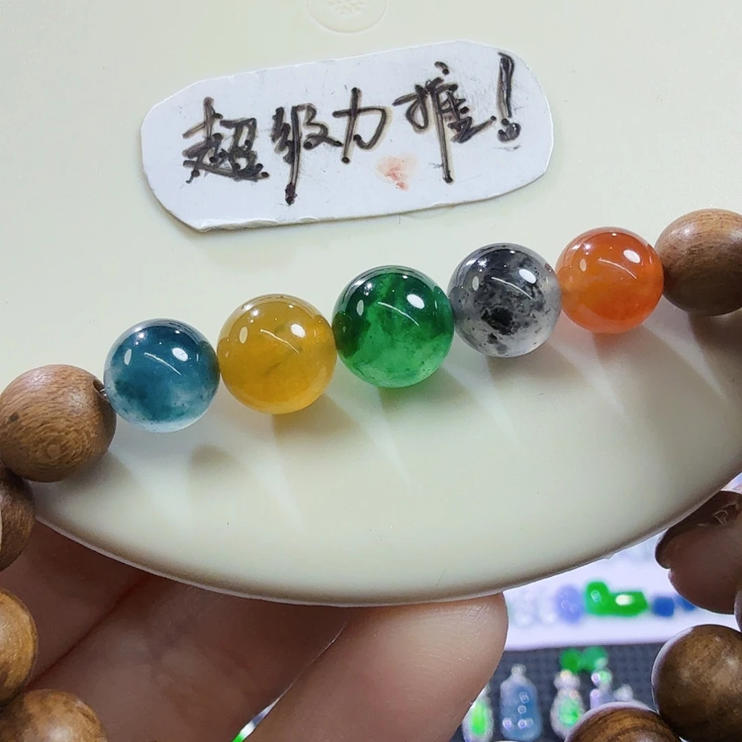 翡翠未镶嵌颈饰特价超级推荐！