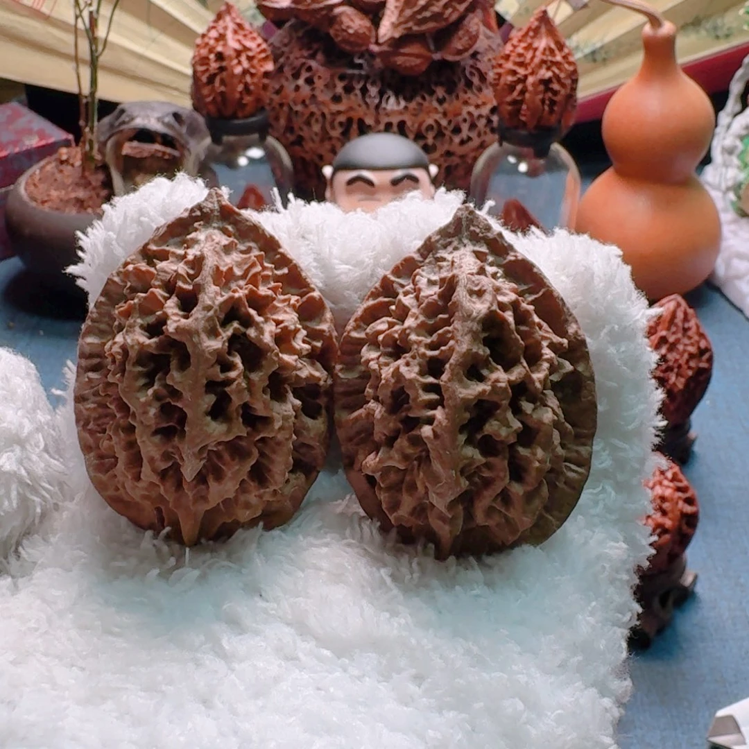 文玩核桃吊坠花王