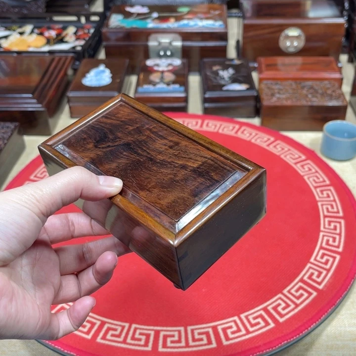 紫檀木类成套家具