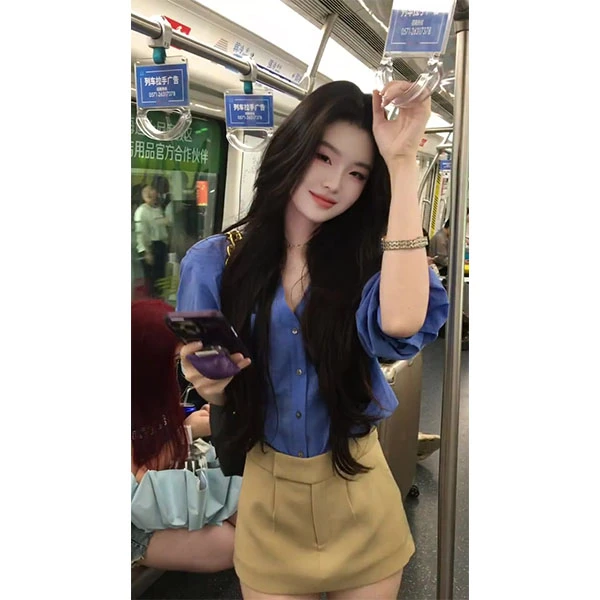 气质老钱风套装蓝色短袖衬衫女夏季高腰卡其色短裤裙裤时尚两件套