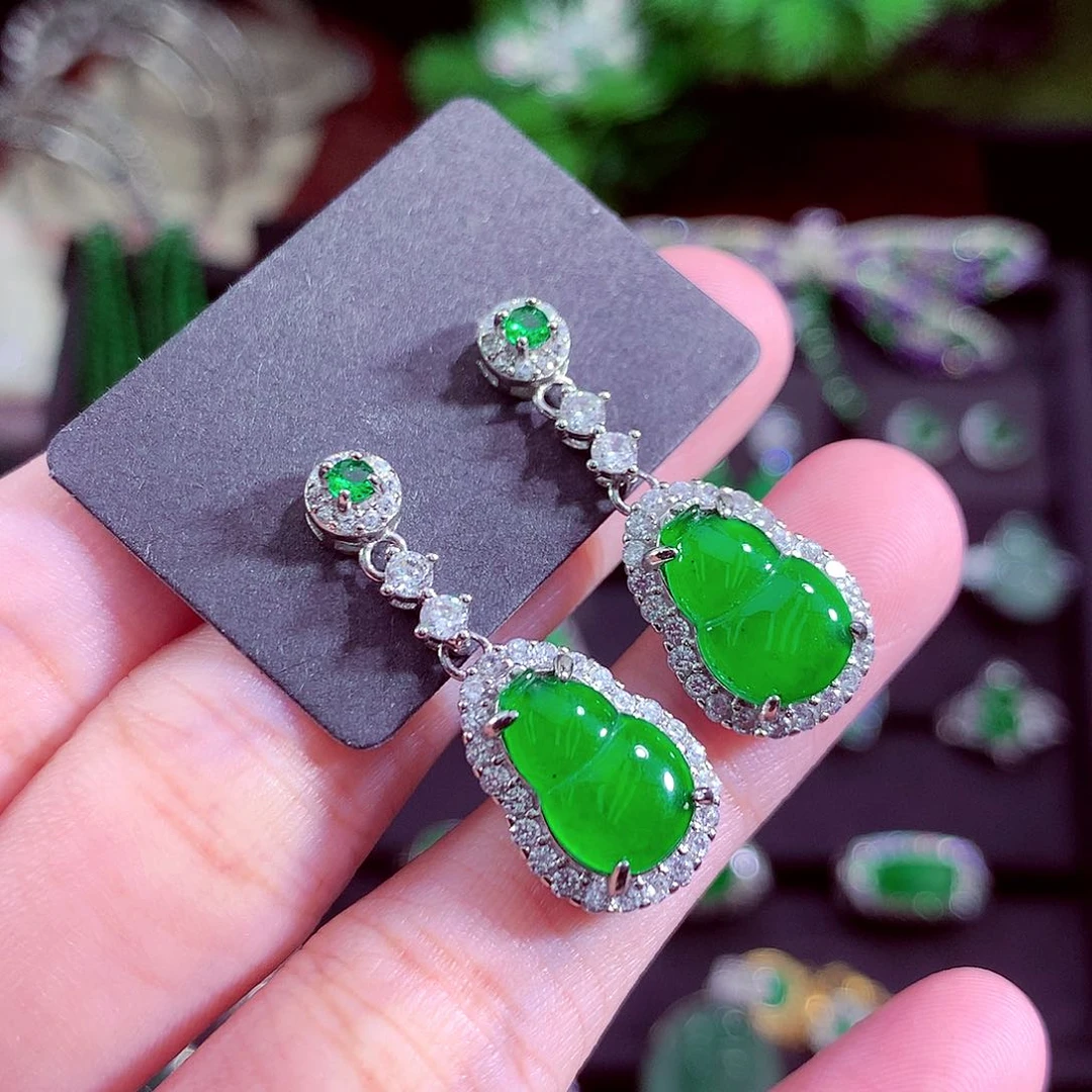 颈饰未镶嵌翡翠天然