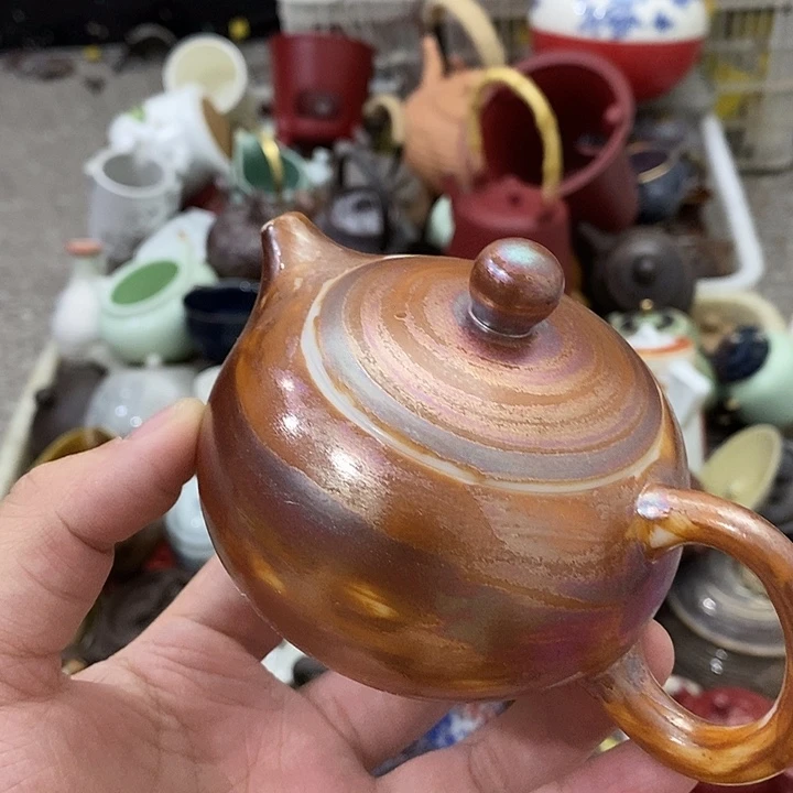 陶瓷艺术品及陶瓷壶
