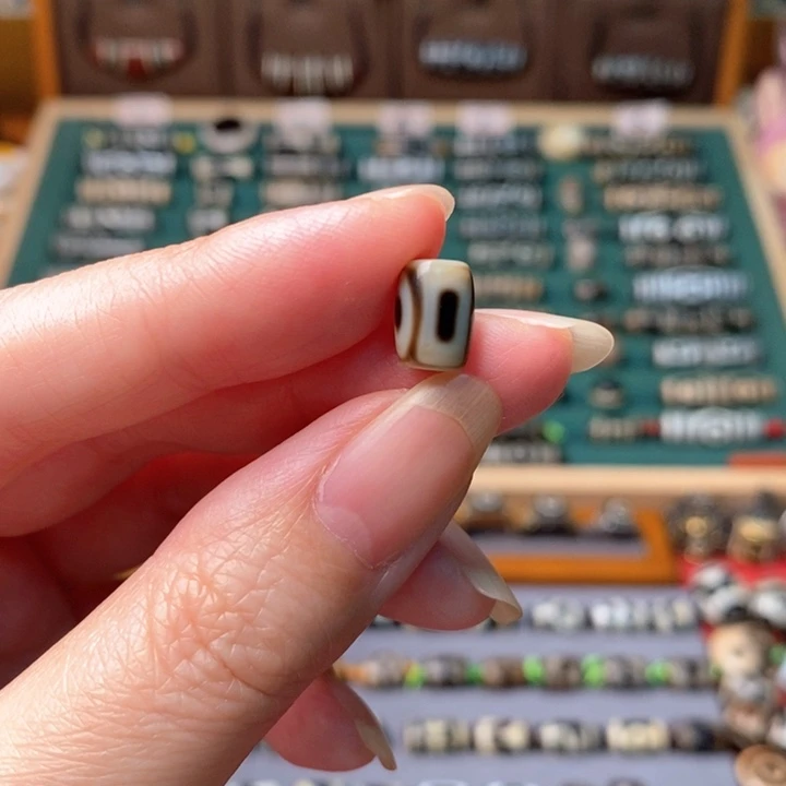 玛瑙/玉髓珠宝半成品未镶嵌W****霆