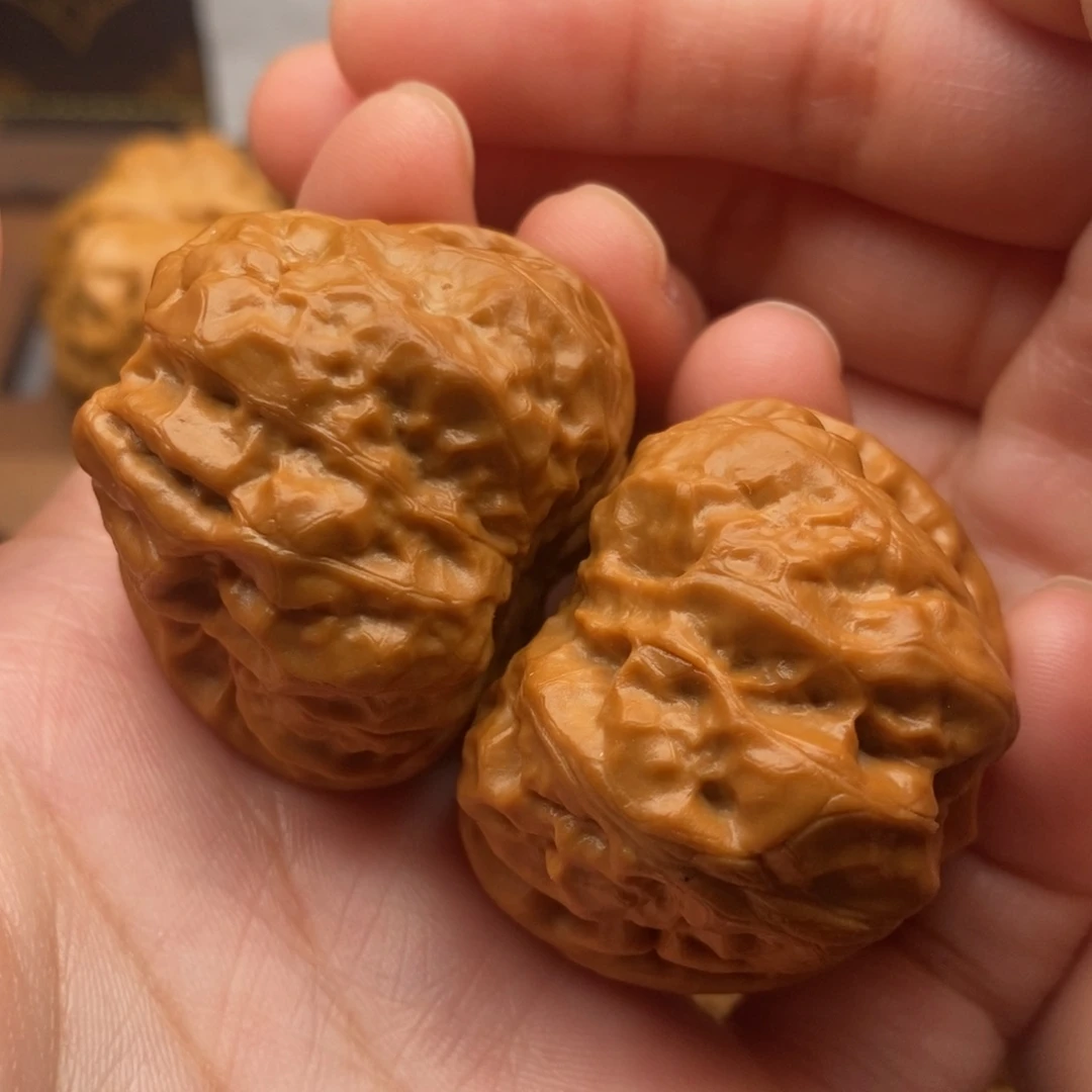 文玩核桃把件边39左右