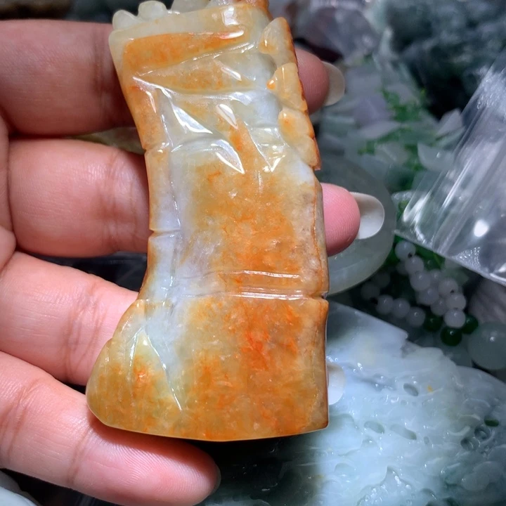 翡翠未镶嵌颈饰保真天然A货翡翠