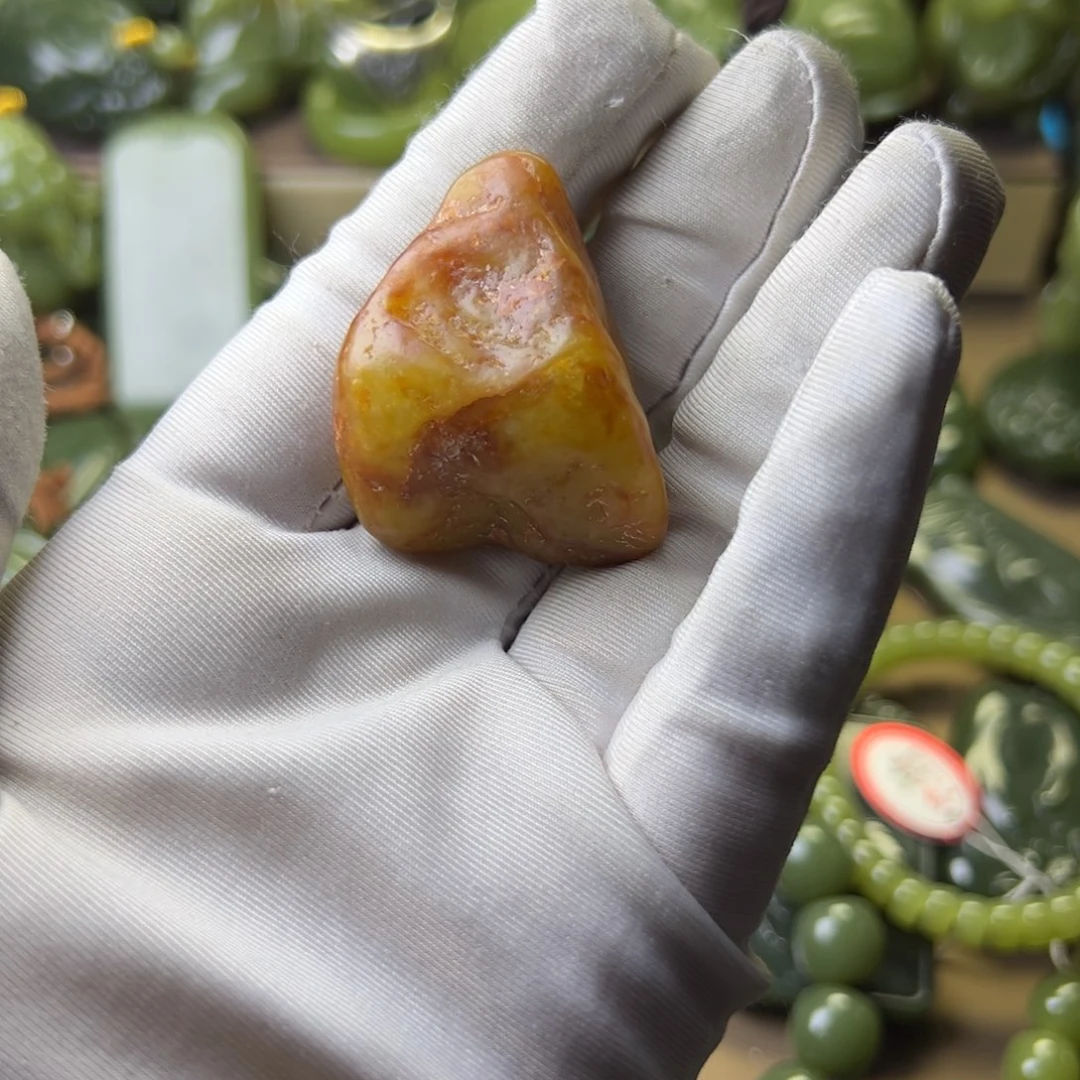 岫岩老玉（透闪石质玉）把件未镶嵌叔****哥