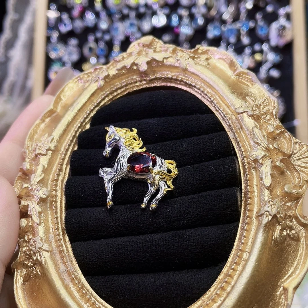 925银石榴独角兽吊坠