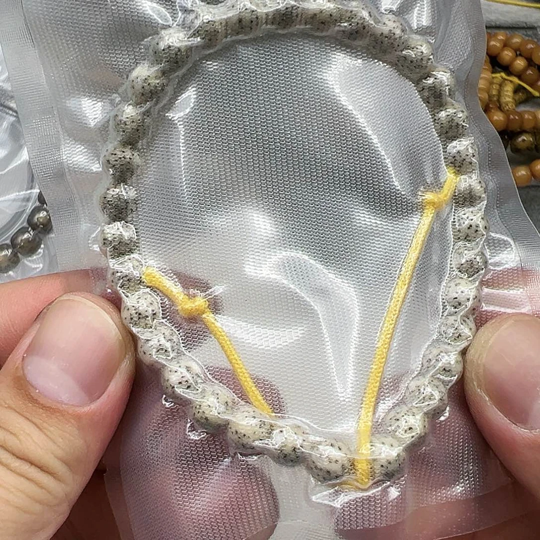 星月菩提手串傲世半臂大留白星月菩提0.7圆手持