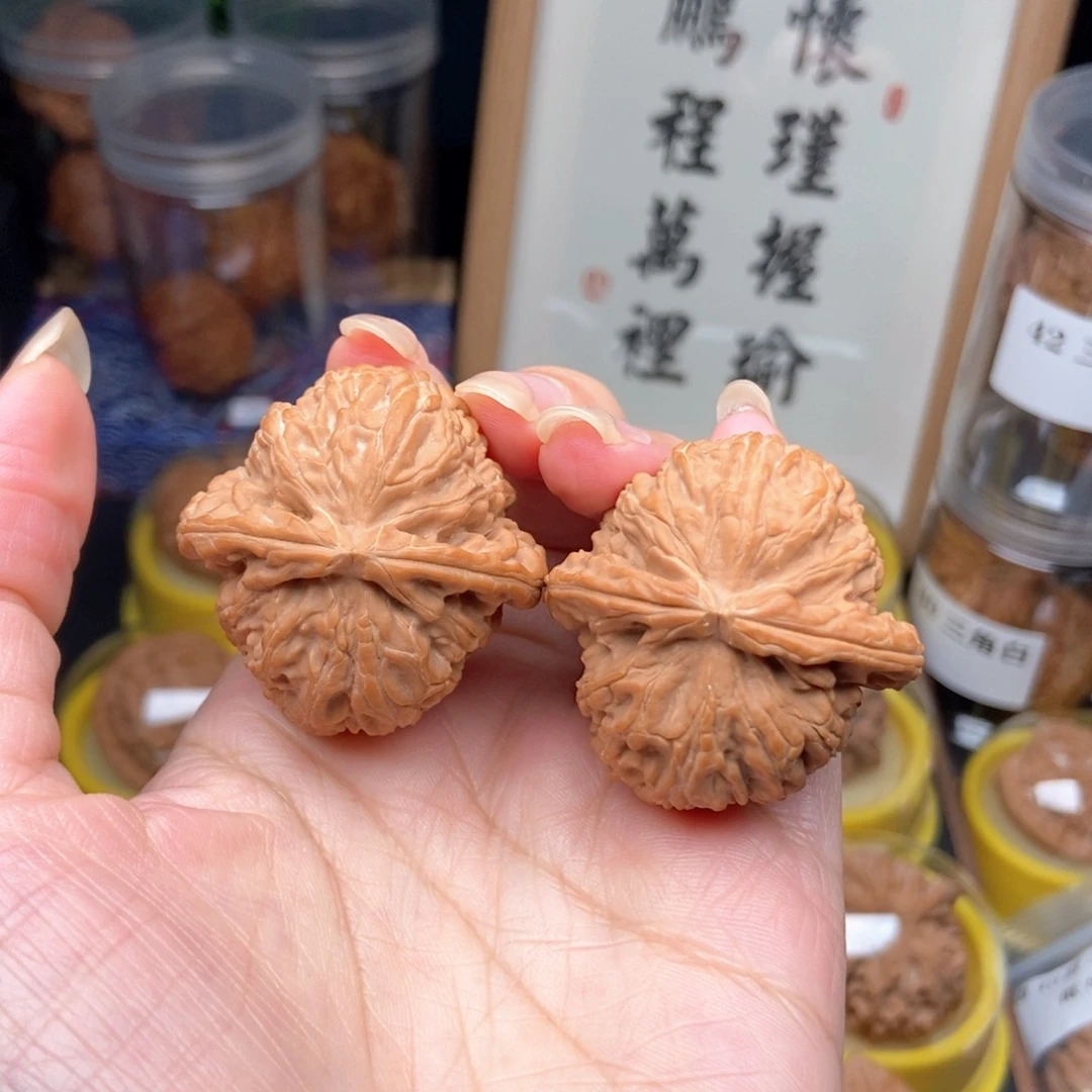 吊坠文玩核桃?****?39白狮子