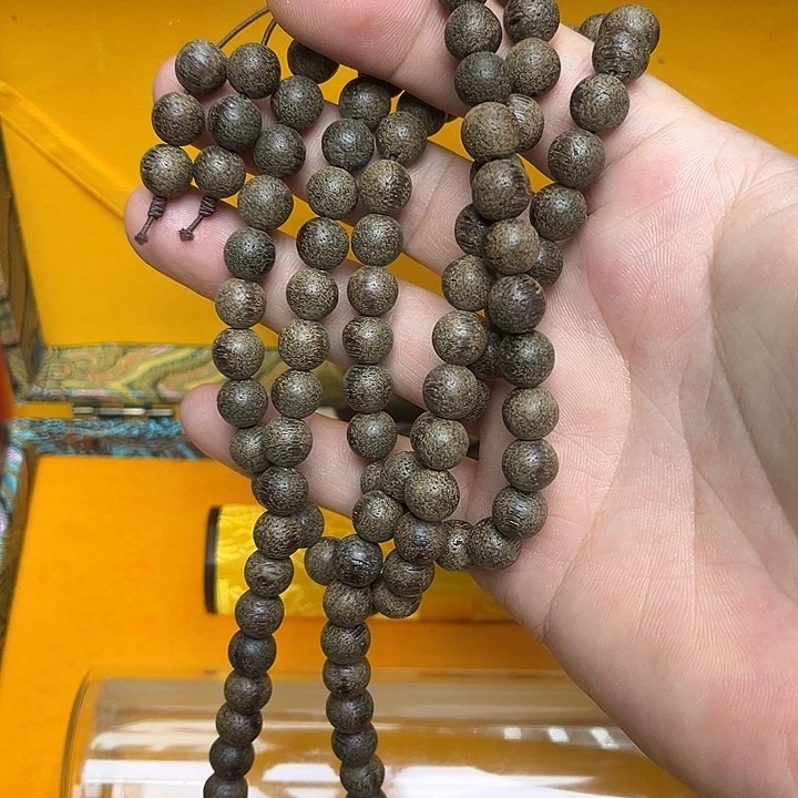 大叶紫檀（黑酸枝木类）