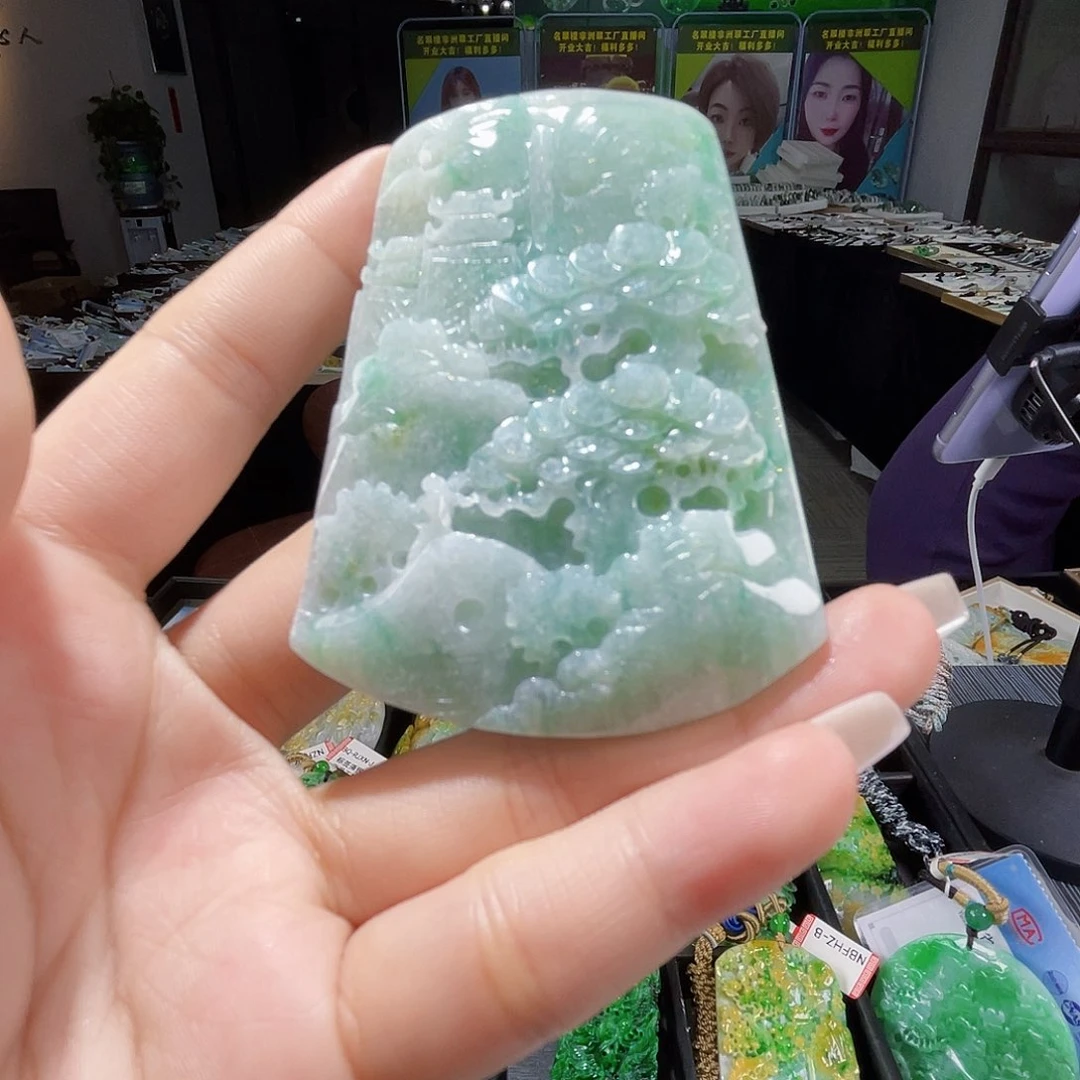 颈饰未镶嵌翡翠一