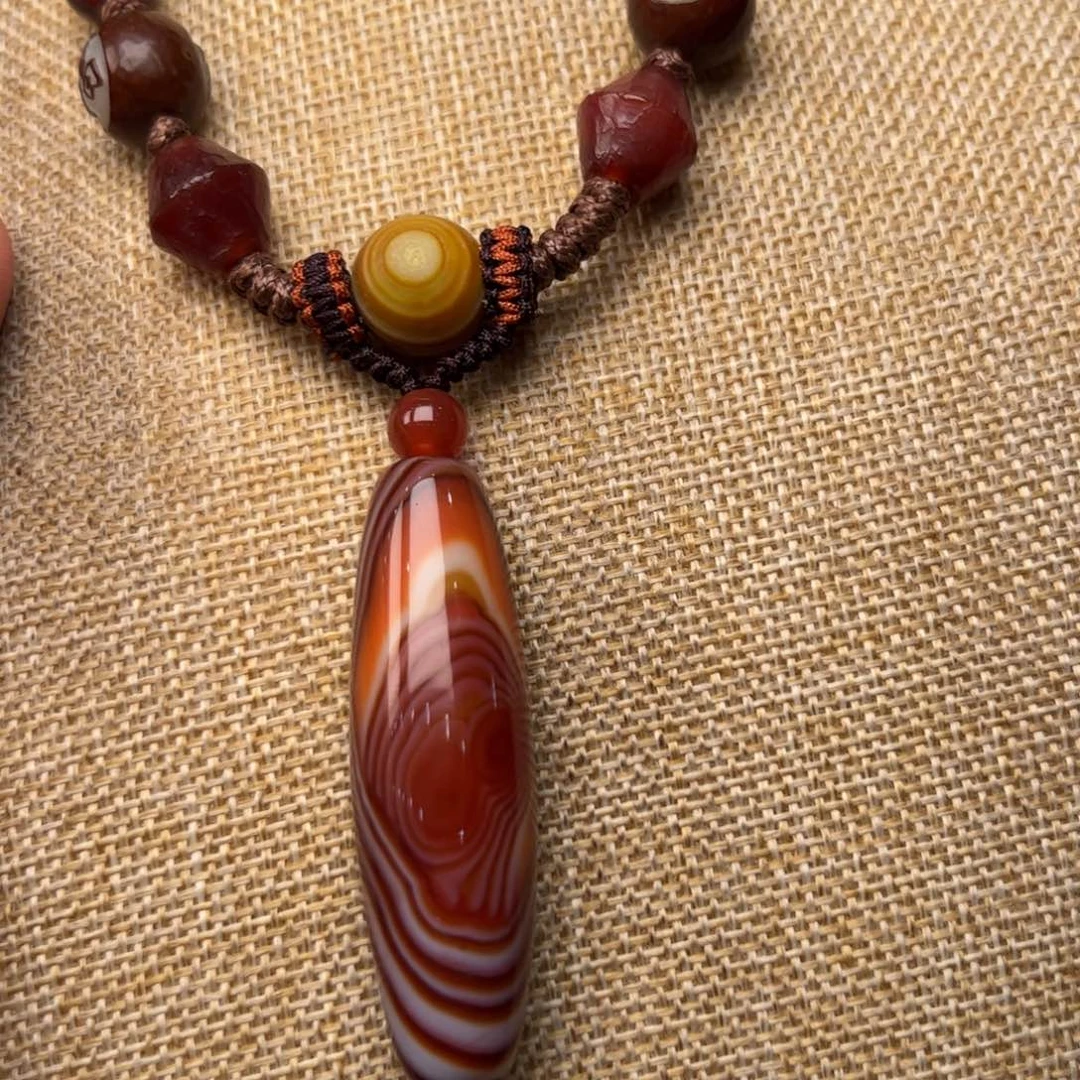 玛瑙/玉髓颈饰未镶嵌