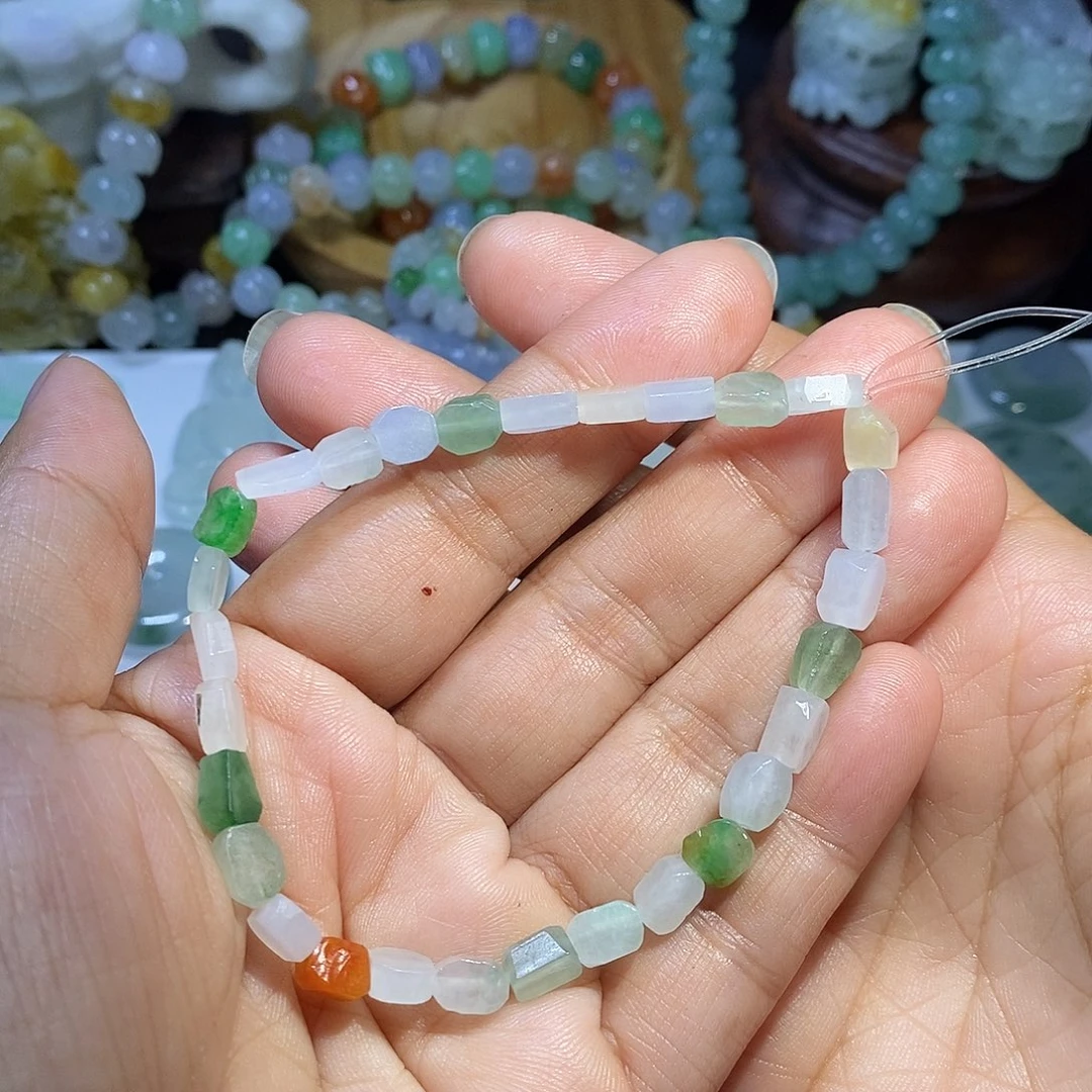 定制翡翠未镶嵌碎冰冰手串