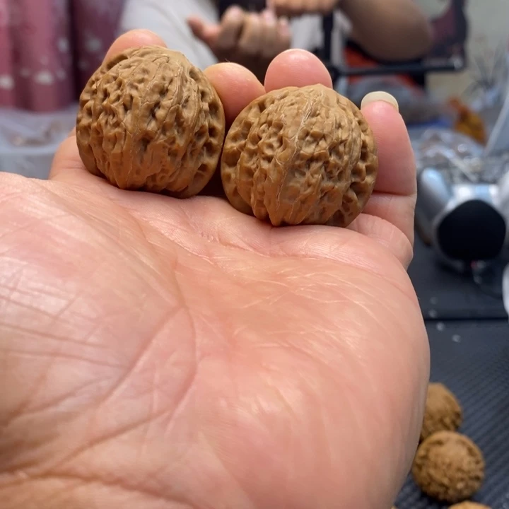 文玩核桃吊坠铁锤37全品