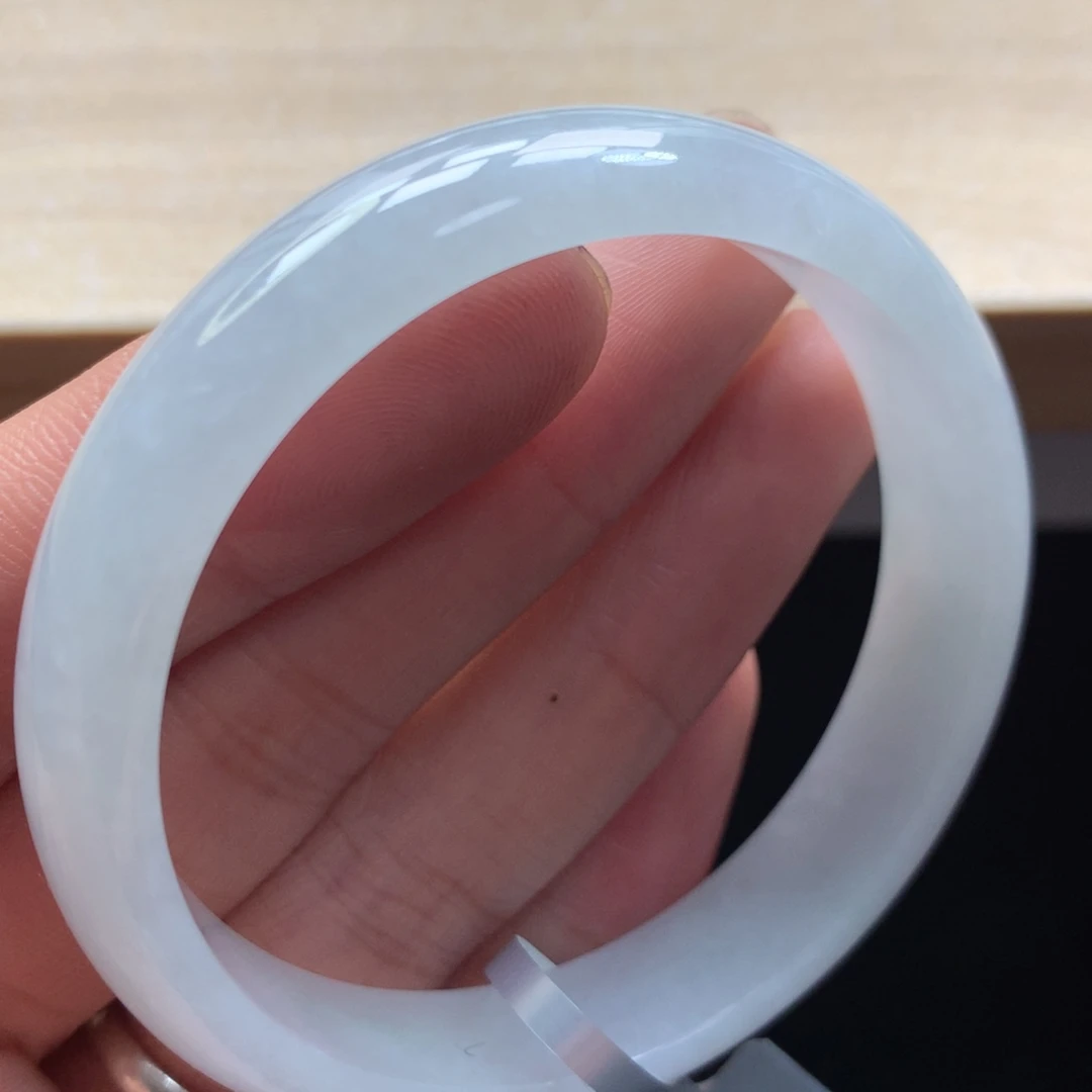 未镶嵌手镯翡翠手镯