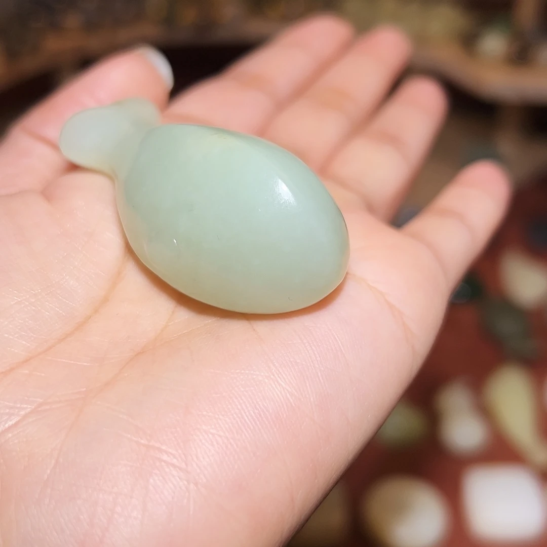 相***笑和田玉未镶嵌颈饰