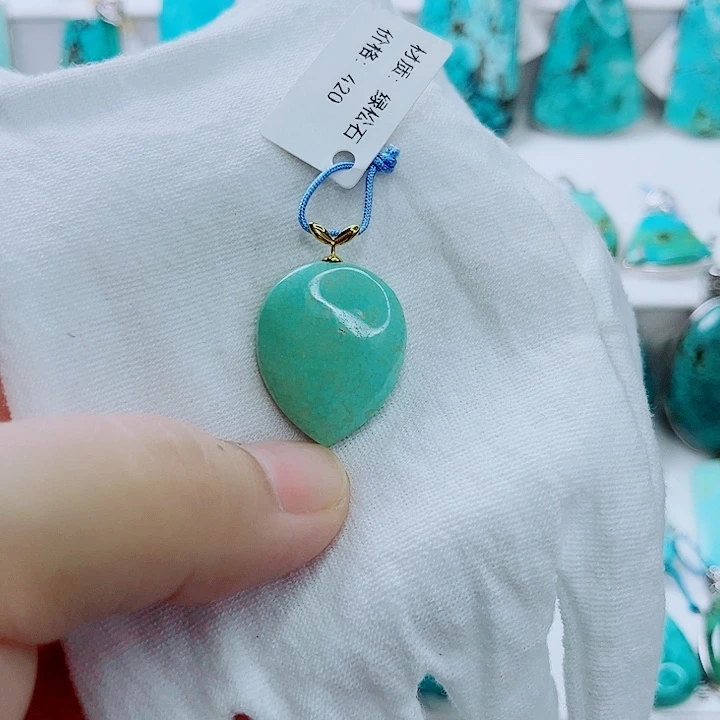 未镶嵌绿松石珠宝奇石
