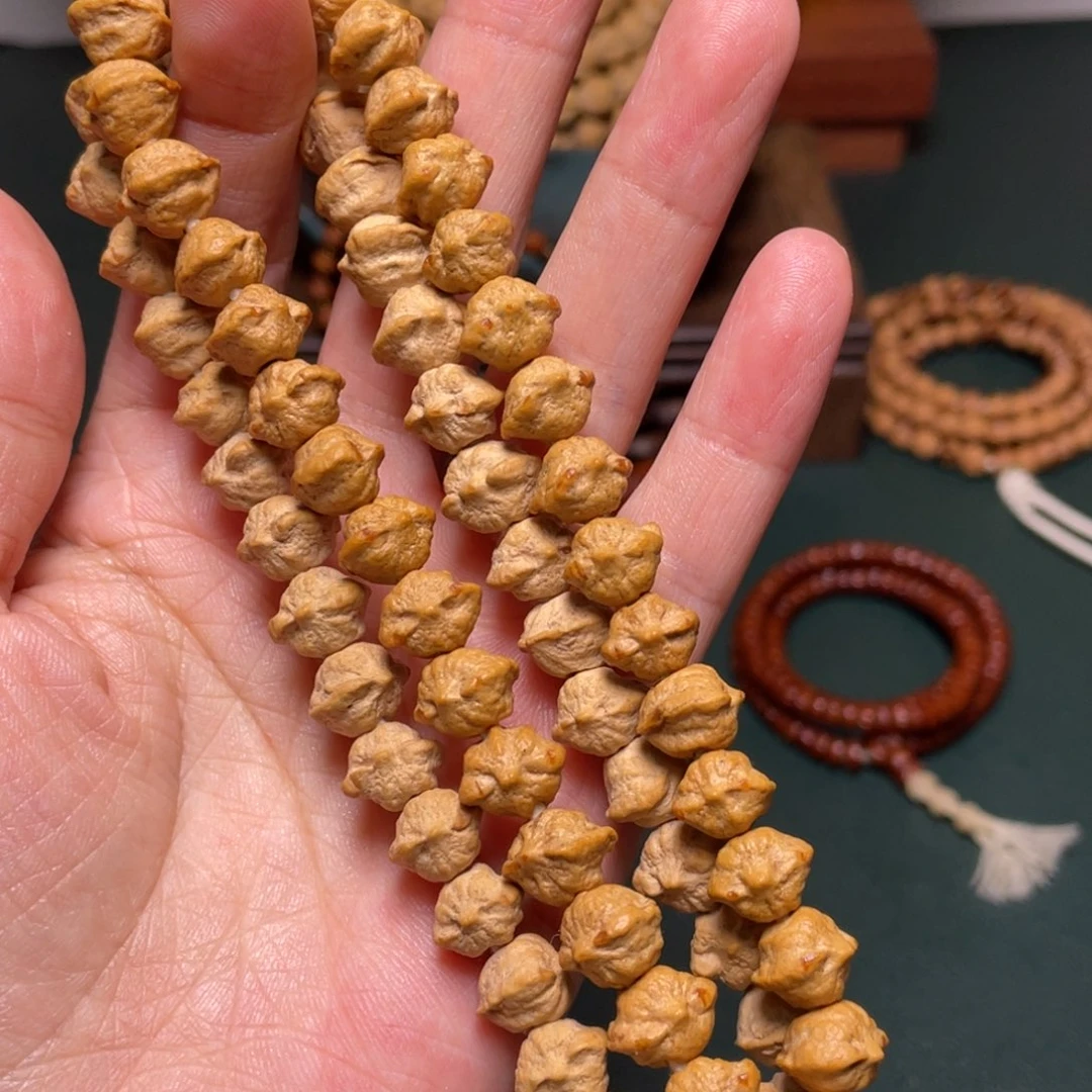 柏香籽/百香籽吊坠猫头鹰手持