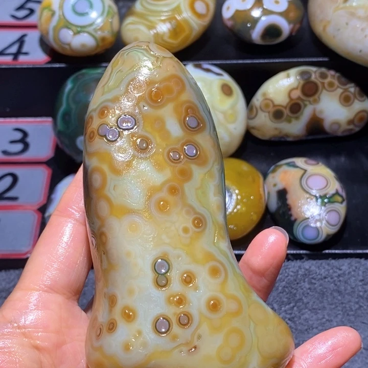 未镶嵌玛瑙/玉髓珠宝奇石